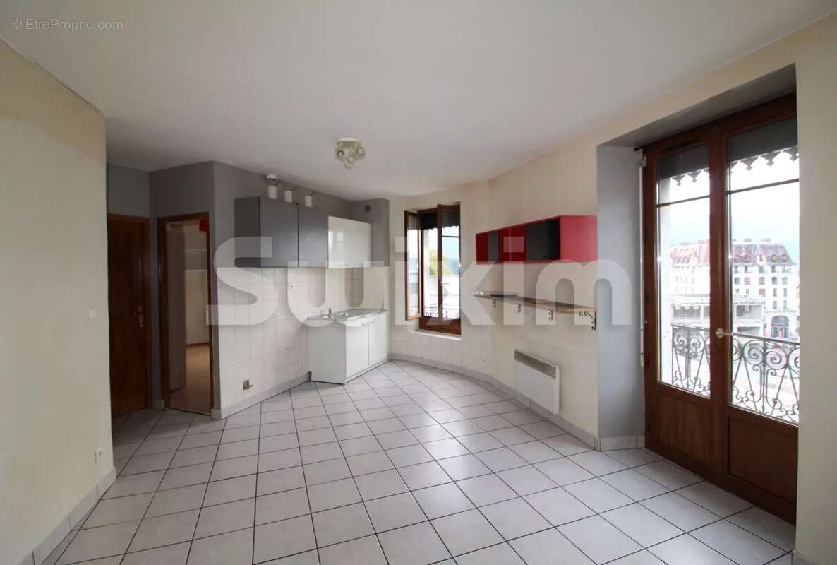 Appartement à AIX-LES-BAINS