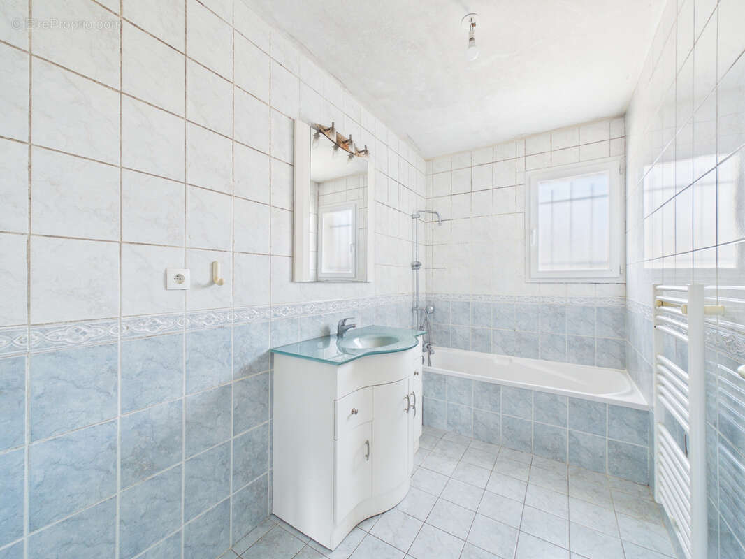 Maison mitoyenne - secteur calme - Pontcharra - 117 m2 - photo 10