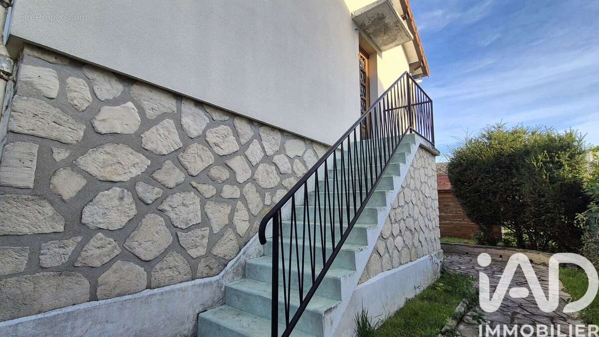 Photo 3 - Maison à PONTAULT-COMBAULT