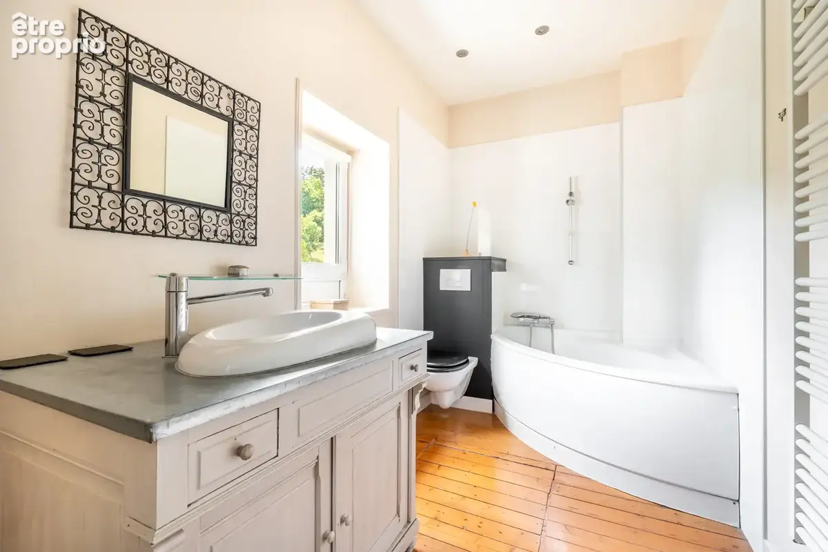 UN COUP DE COEUR ASSURE ! MAISON de charme de 4 chambres - rénovation de qualité ! - photo 14