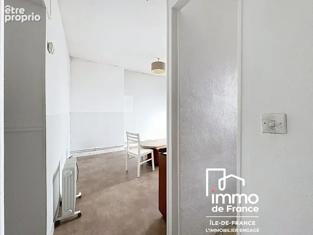 Studio à rénover 28 m2 - DRANCY - photo 5