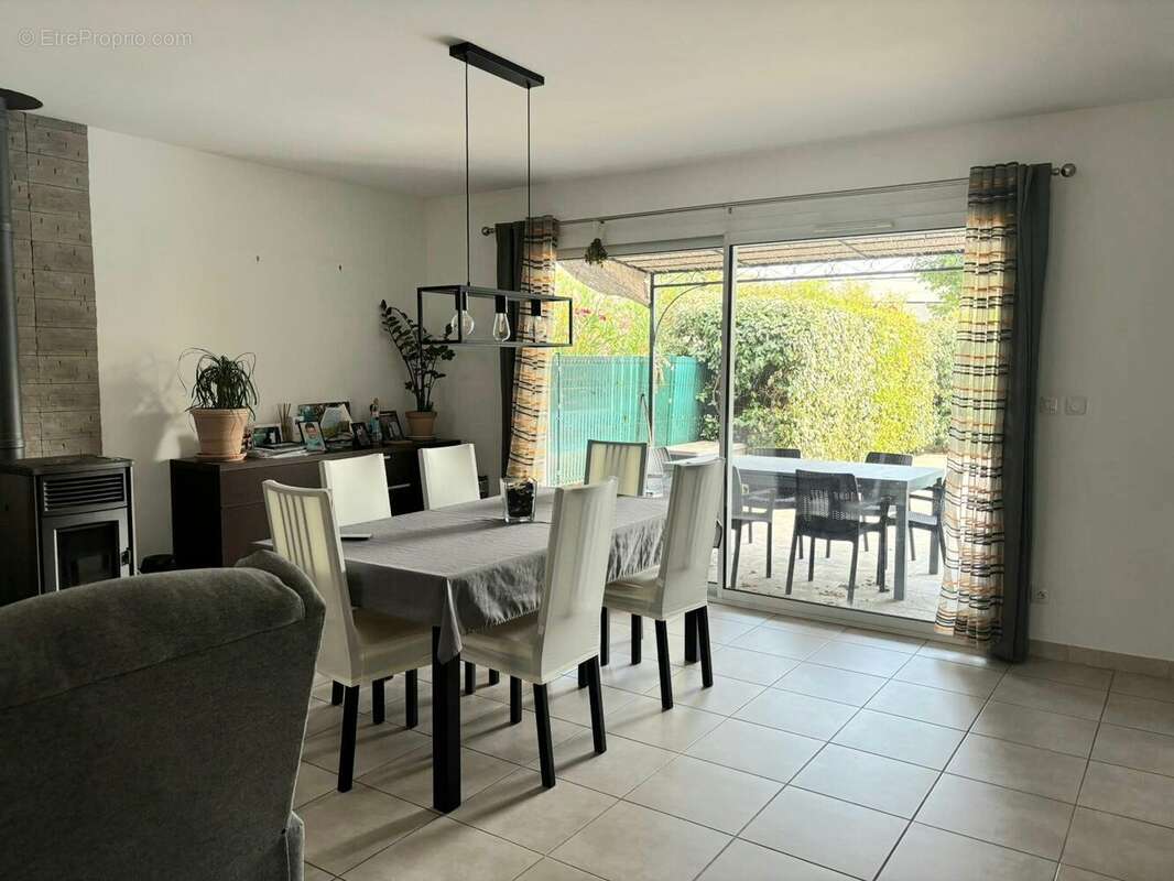 Maison à VIC-LE-FESQ