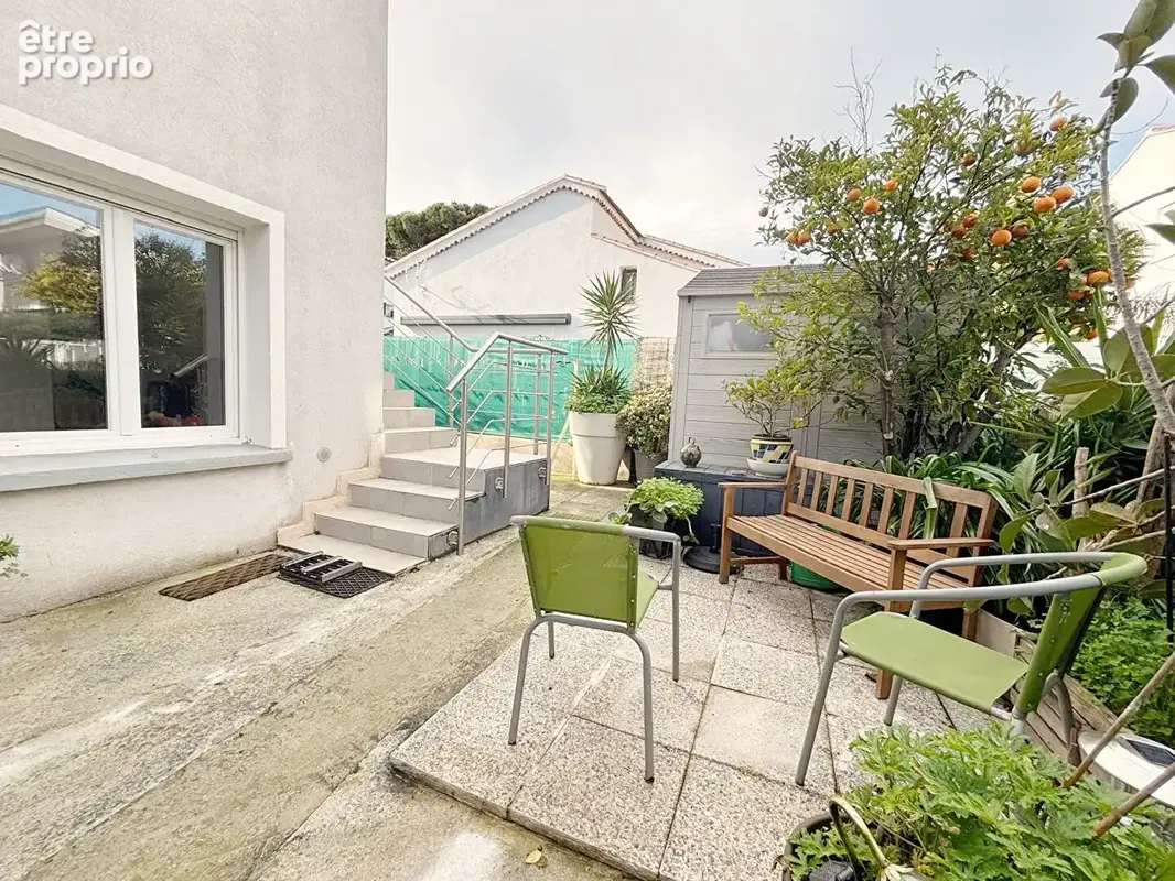 HYERES L' AYGUADE - Maison - 4 logements - 144m2 - photo 8