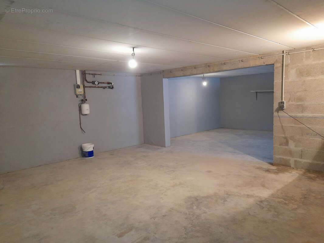 Pavillon 130m2 sur sous sol complet - photo 9