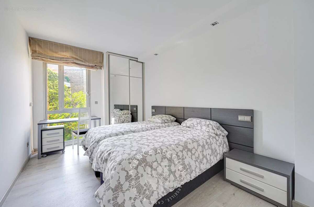 Appartement à MARSEILLE-7E