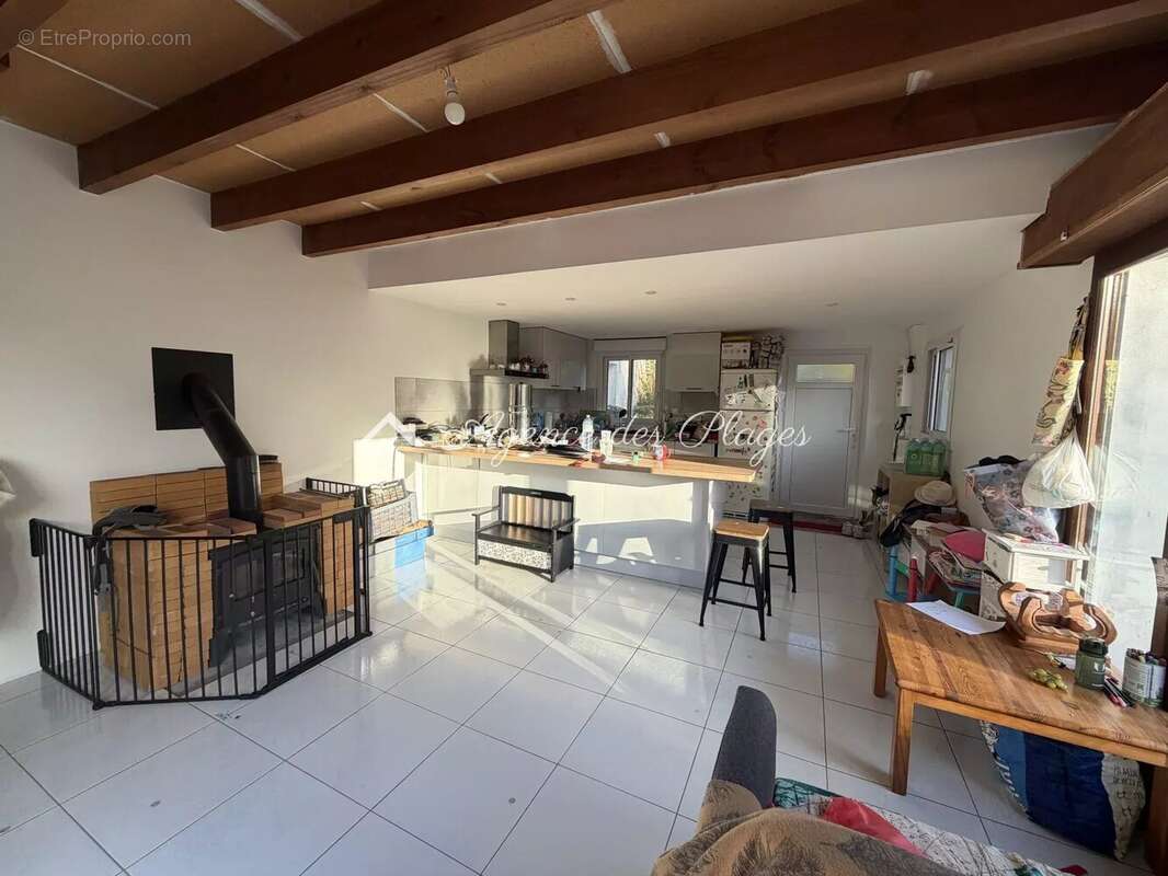 Maison à MESCHERS-SUR-GIRONDE