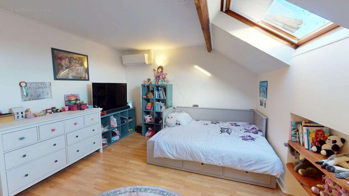 Maison à BAILLY-ROMAINVILLIERS