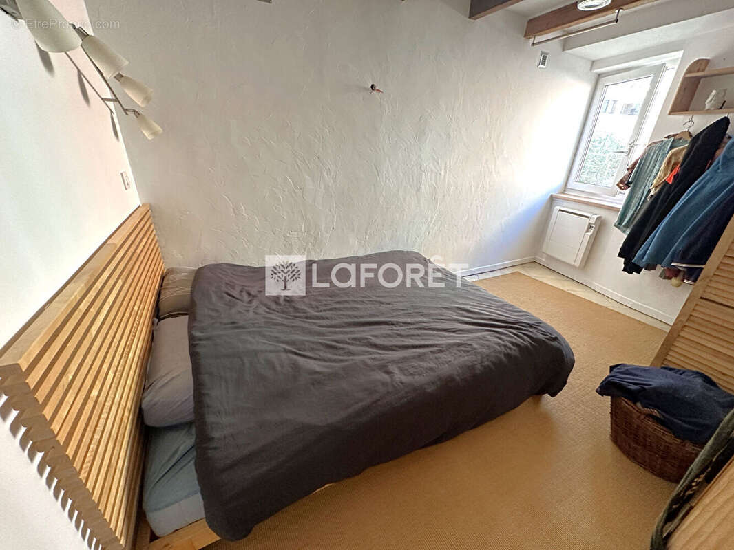 Appartement à SAINT-LAURENT-DU-VAR