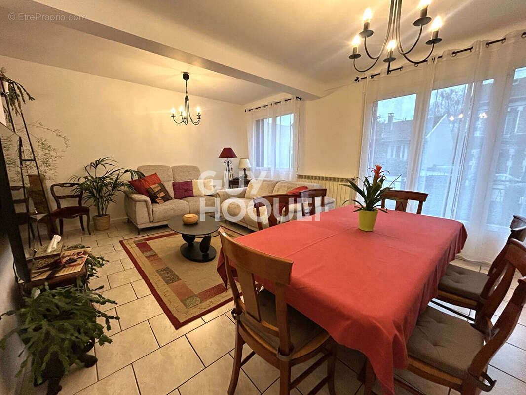 Maison à NEUILLY-PLAISANCE