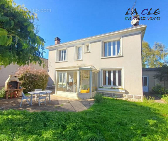 Maison à COULONGES-SUR-L&#039;AUTIZE