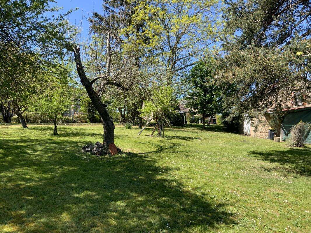 Maison à GENOUILLAC