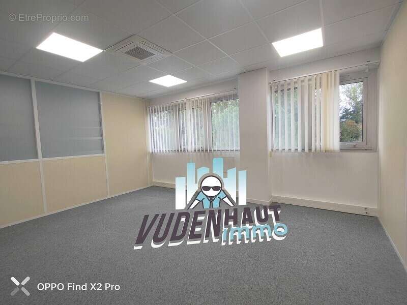 Commerce à CASTELNAU-D'ESTRETEFONDS