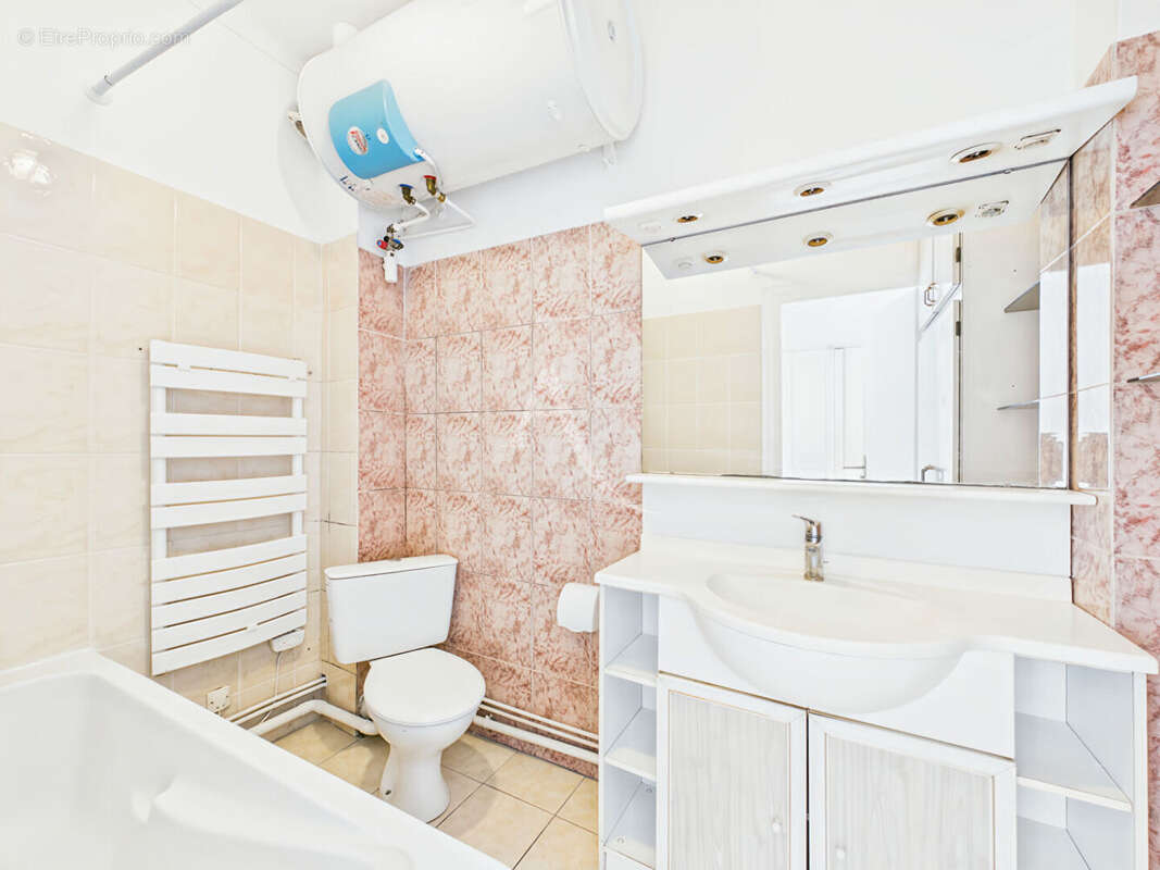 Appartement à SAINT-MAUR-DES-FOSSES