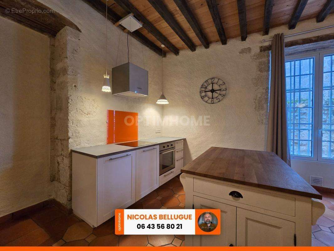 Maison de caractère rénovée au cœur d’un village historique - photo 7