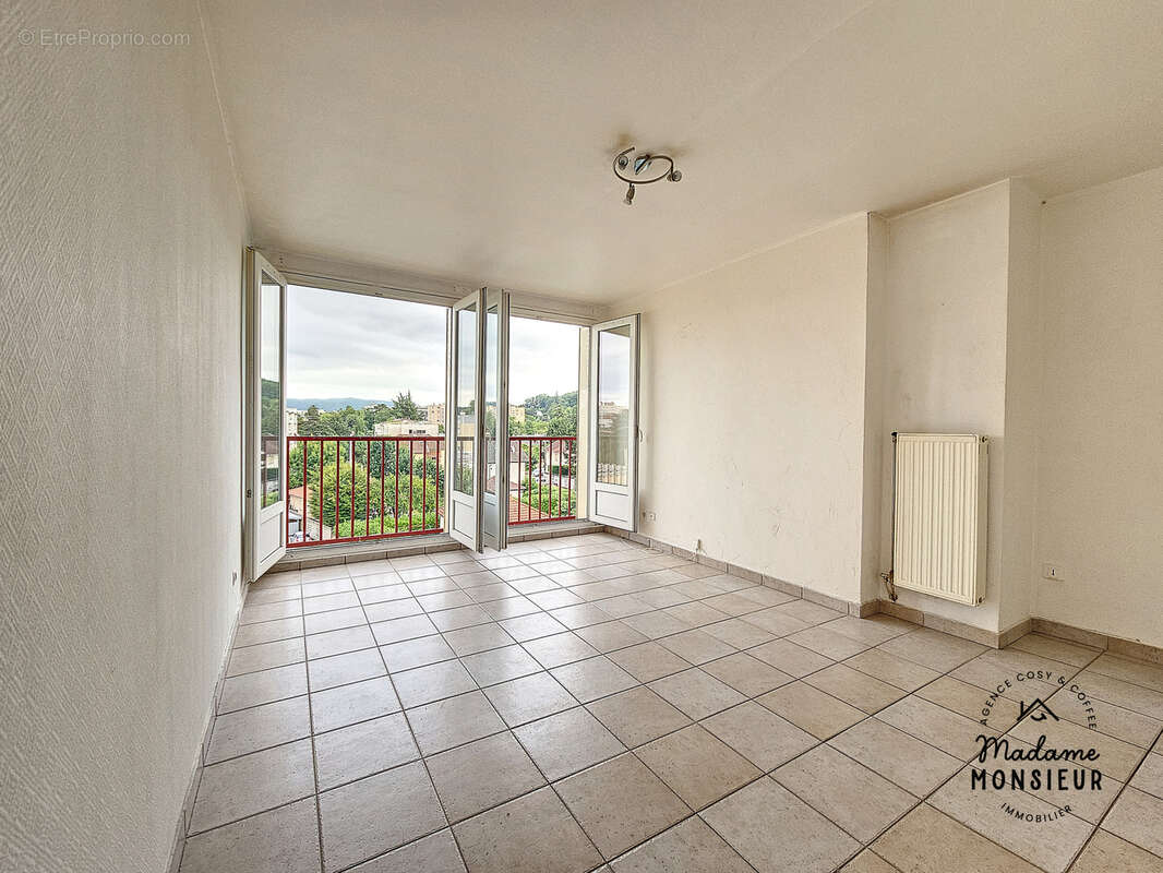 Appartement à BOURGOIN-JALLIEU