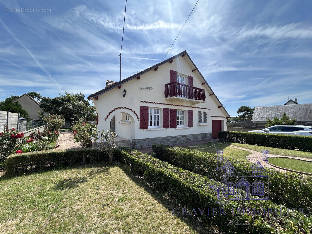Maison à SAINT-GERMAIN-SUR-AY