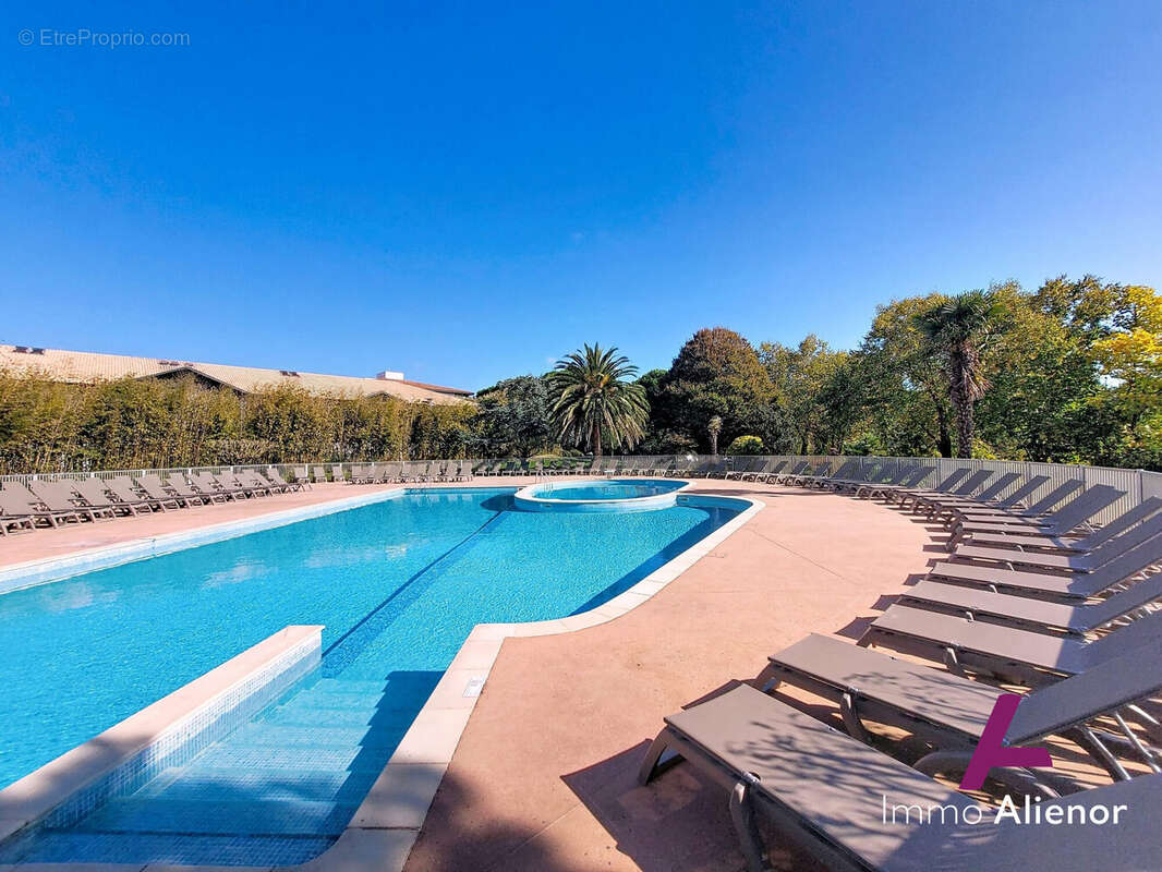 Appartement à MOLIETS-ET-MAA