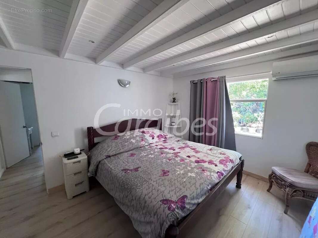 Maison à CAPESTERRE-BELLE-EAU