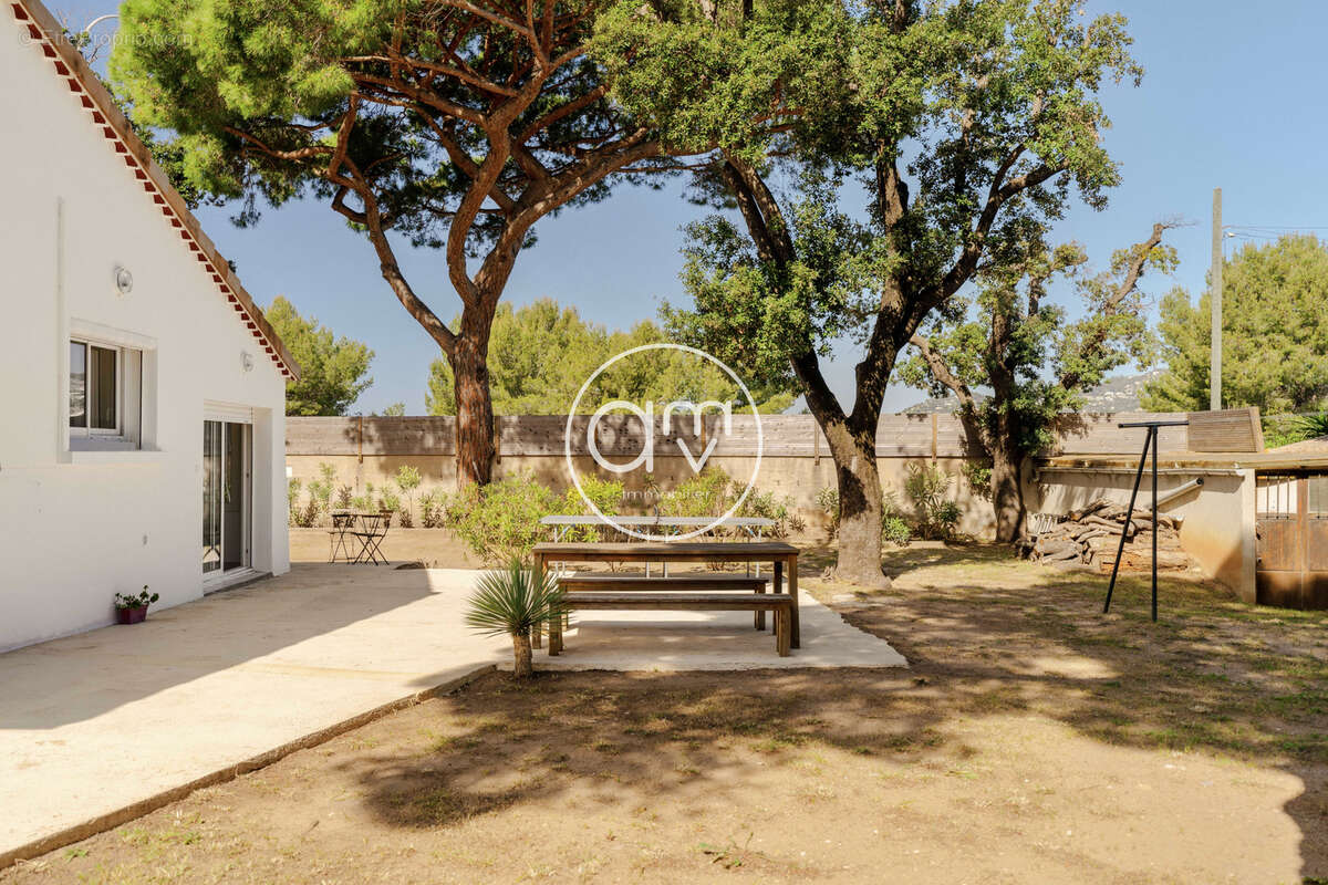Maison à HYERES