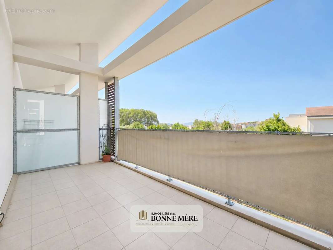 Appartement 78 m² à Marseille-14e  - photo 4