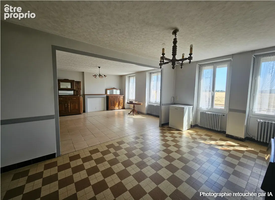 A Bigny-Vallenay, vaste maison de 5 chambres avec grange et grand terrain arboré . - photo 2