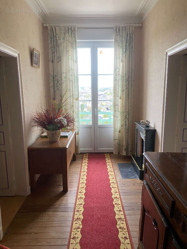 LA FERTE BERNARD, maison bourgeoise 6 chambres - photo 5