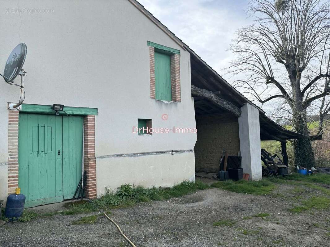 Maison à AMBRES