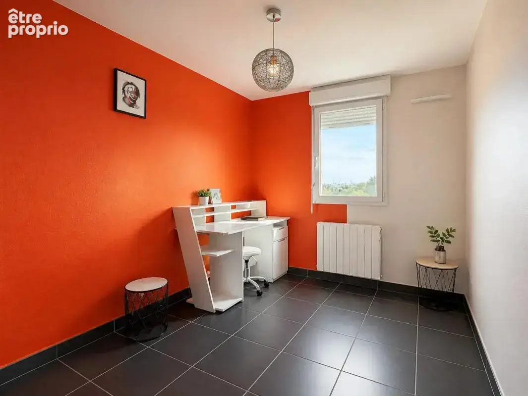 Appartement récent F3 de 67 m² avec parking et piscine - photo 10
