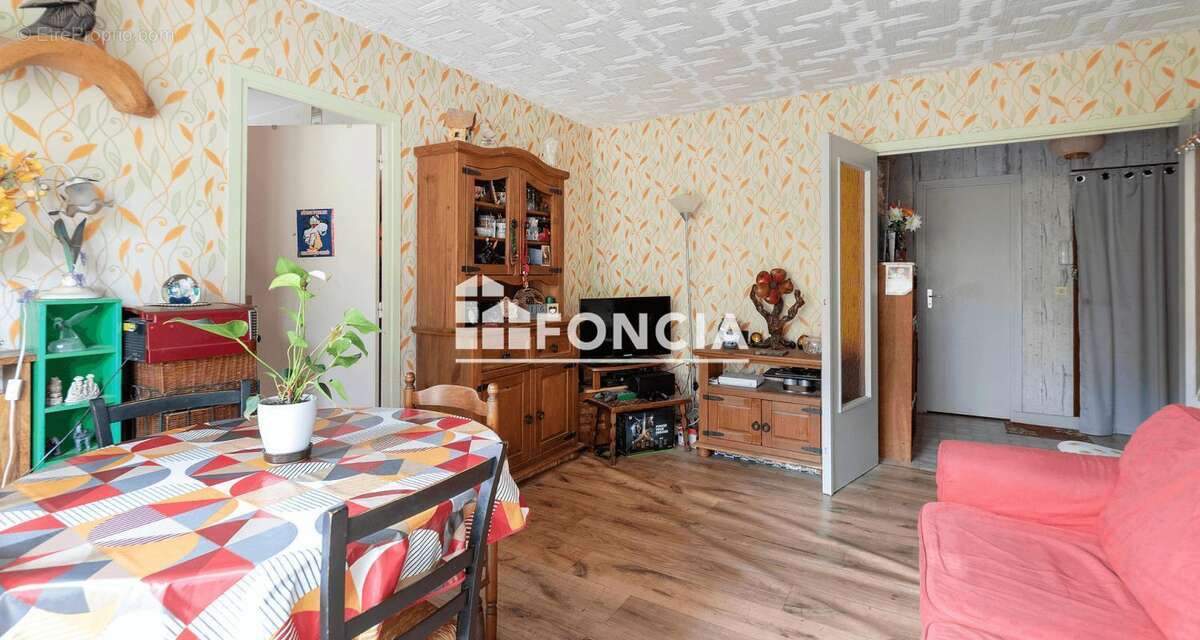 Appartement à LIMEIL-BREVANNES