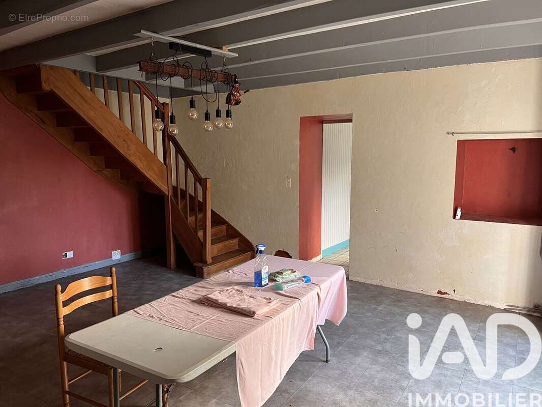 Photo 6 - Maison à SALLES-DE-VILLEFAGNAN