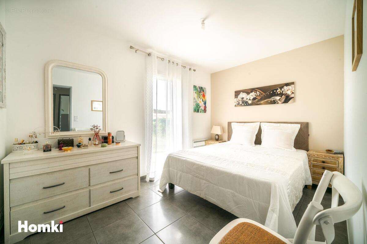 Maison à SAINT-VICTOR-LA-COSTE