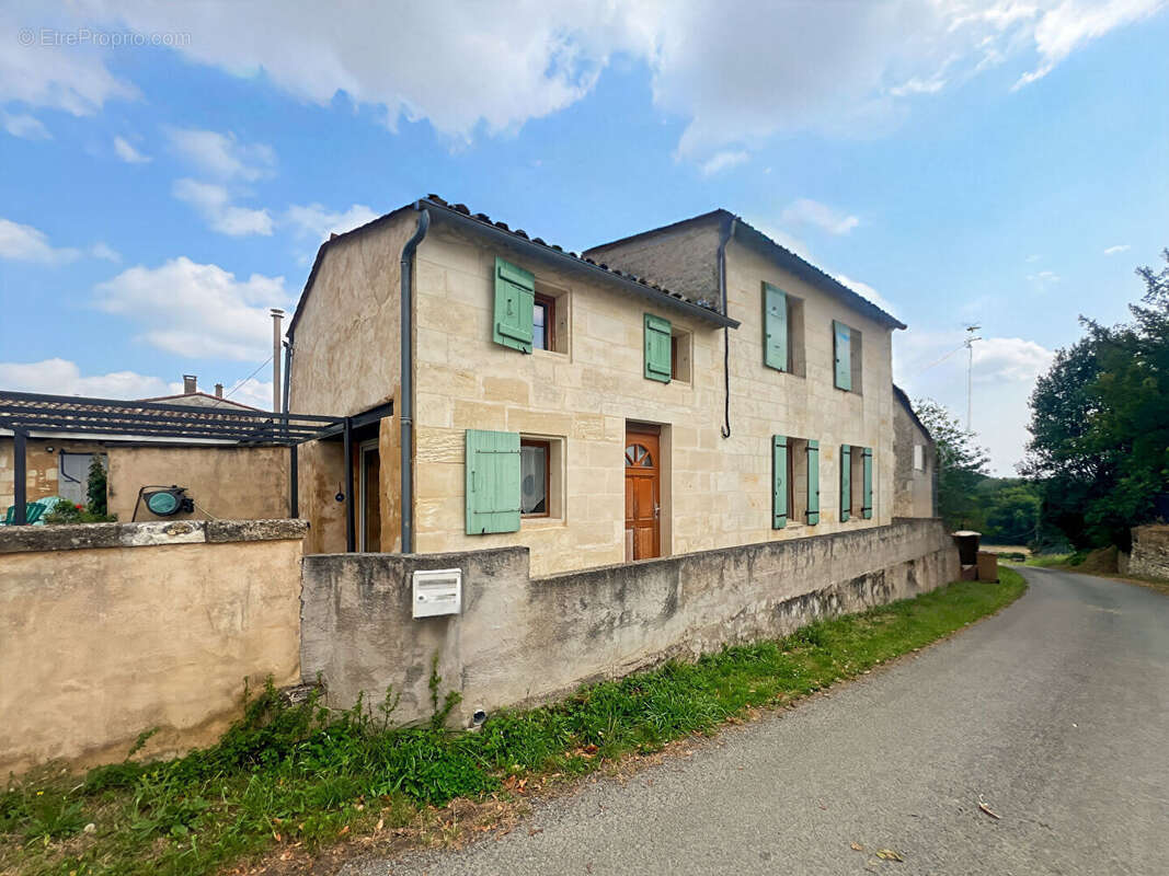 Maison à LUGON-ET-L'ILE-DU-CARNAY