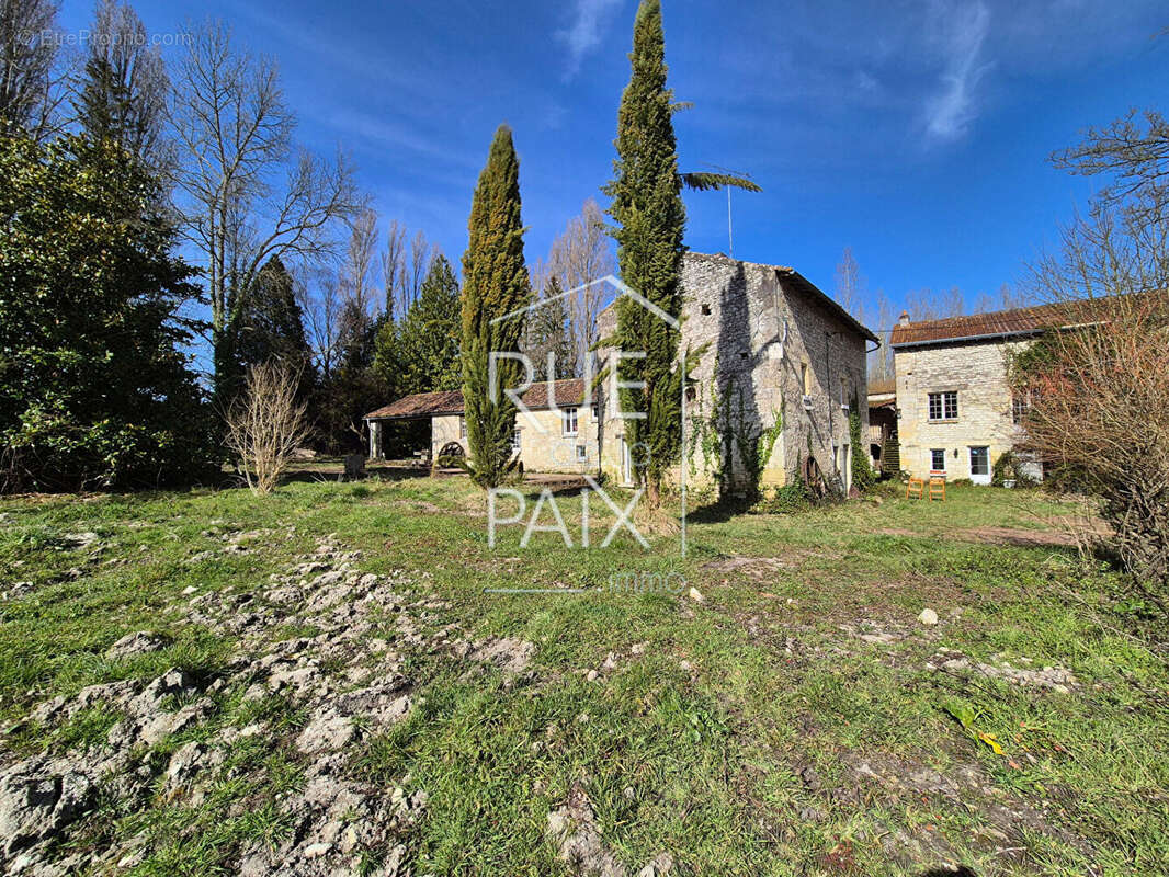 Maison Les Trois Moutiers - 290 m2 - photo 16