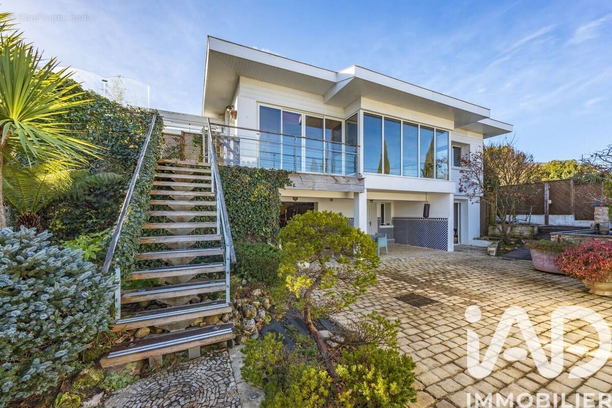 Photo 1 - Maison à ANGLET