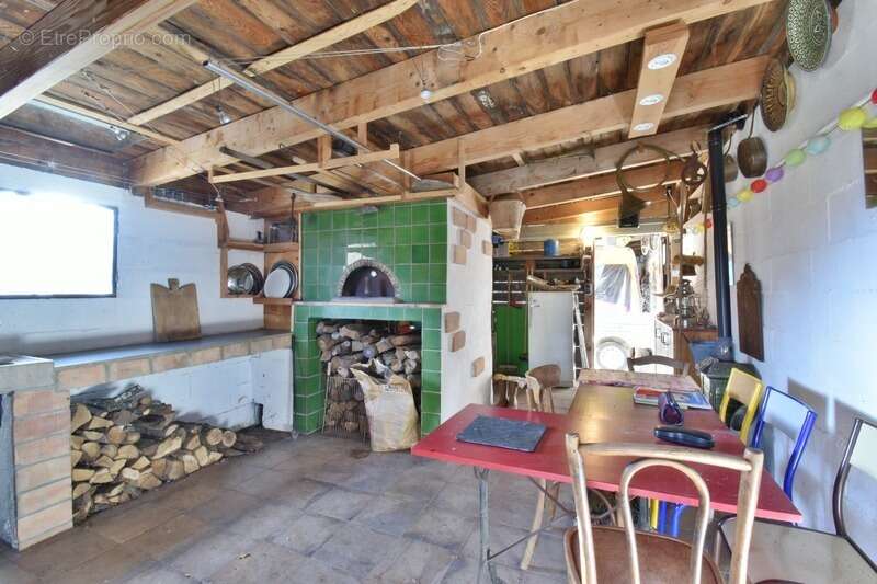 Maison à ENTREPIERRES