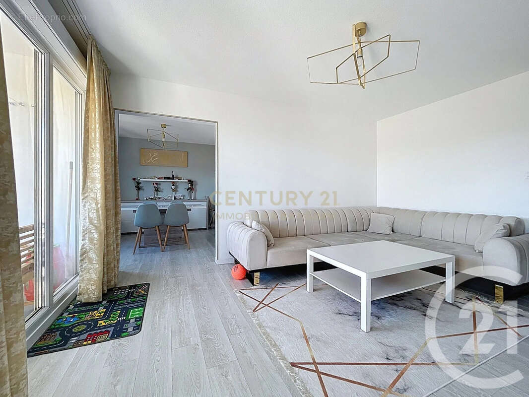 Appartement à VILLEFONTAINE