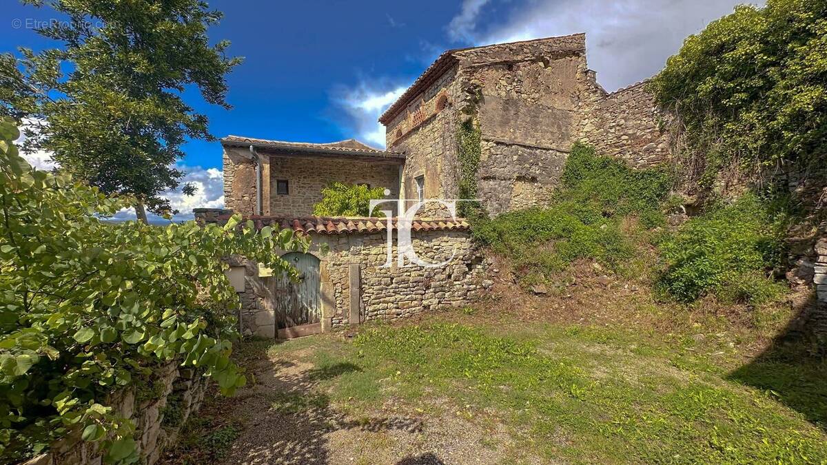Maison à COURRY