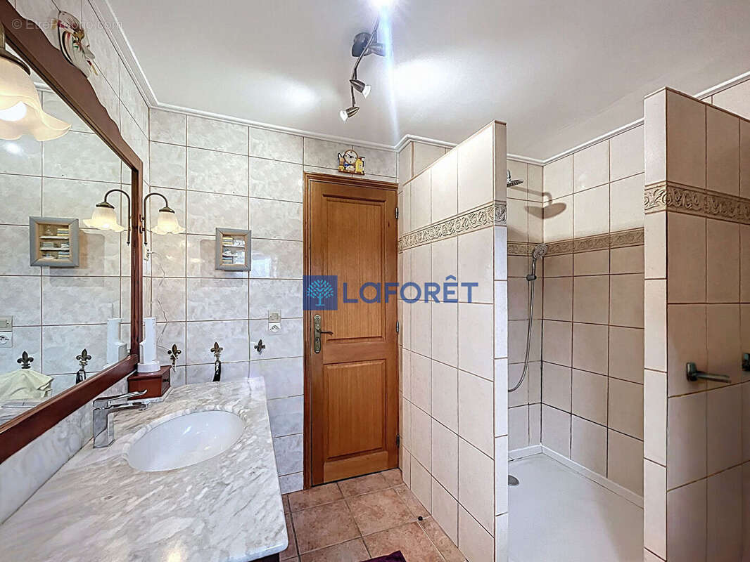 Maison à SAVIGNY-SUR-ORGE