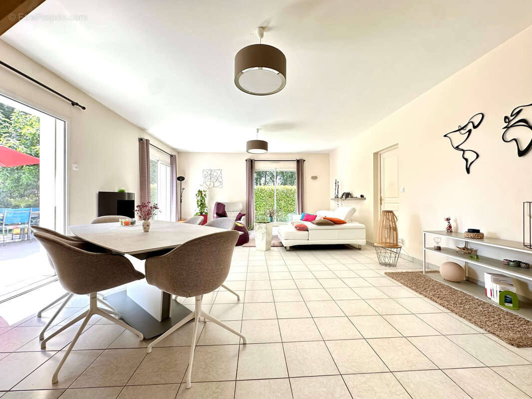 Maison à LA CHAPELLE-SUR-ERDRE