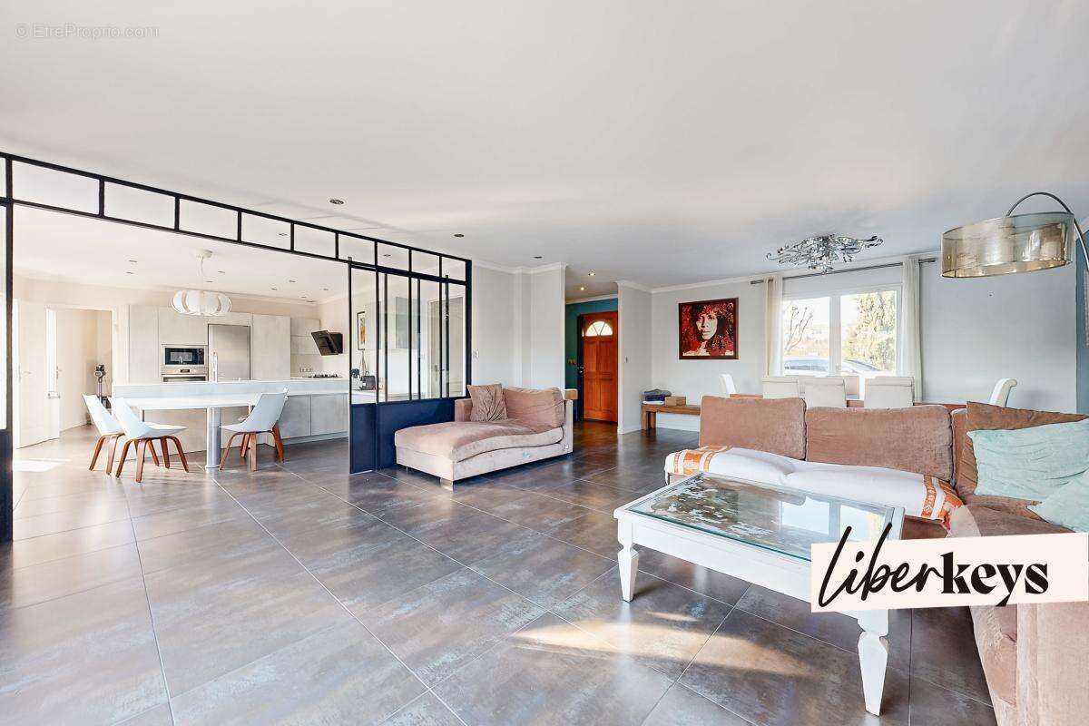 Maison à CALUIRE-ET-CUIRE