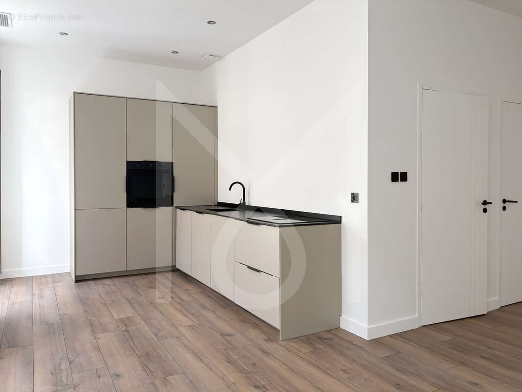 Appartement à MARSEILLE-7E
