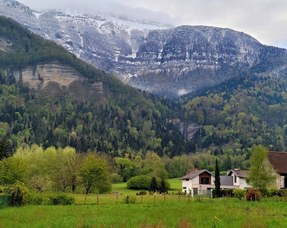 Terrain à SAINT-JOSEPH-DE-RIVIERE