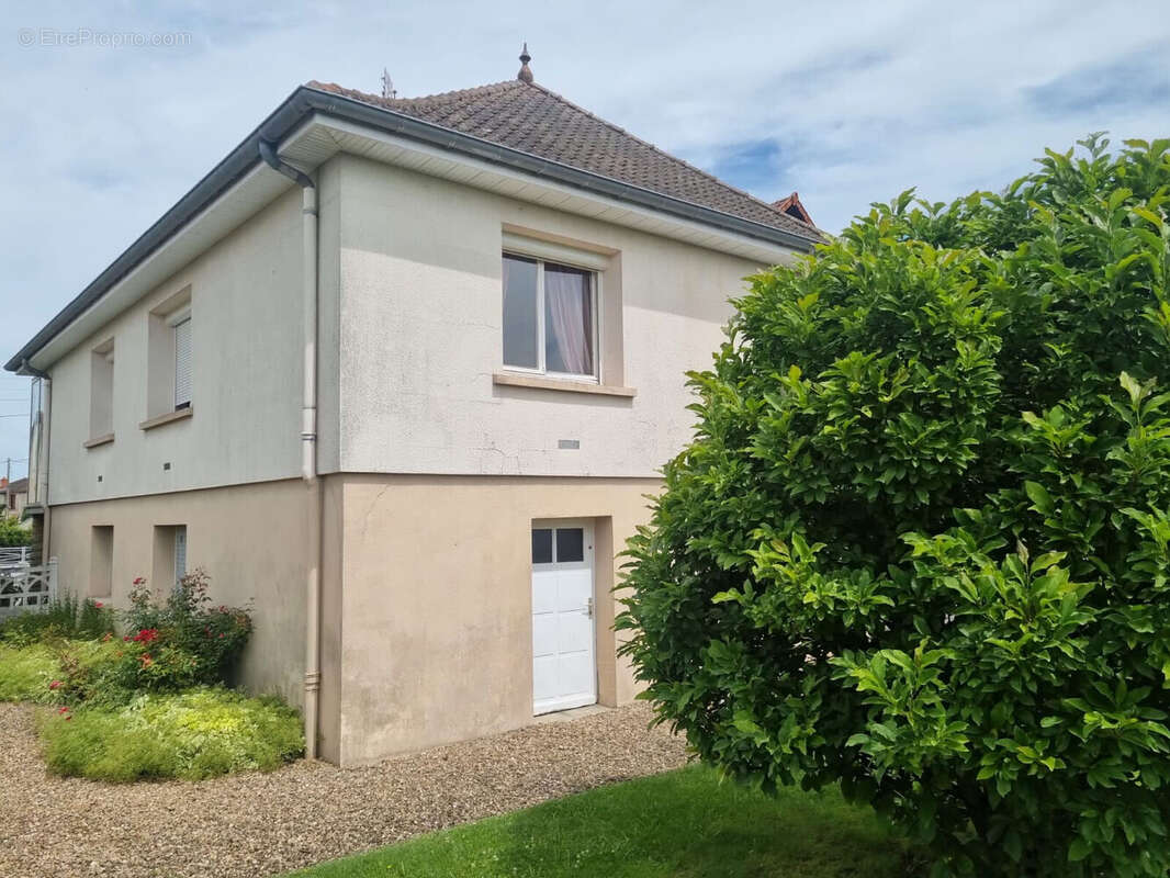 Photo 7 - Maison à GUEUGNON