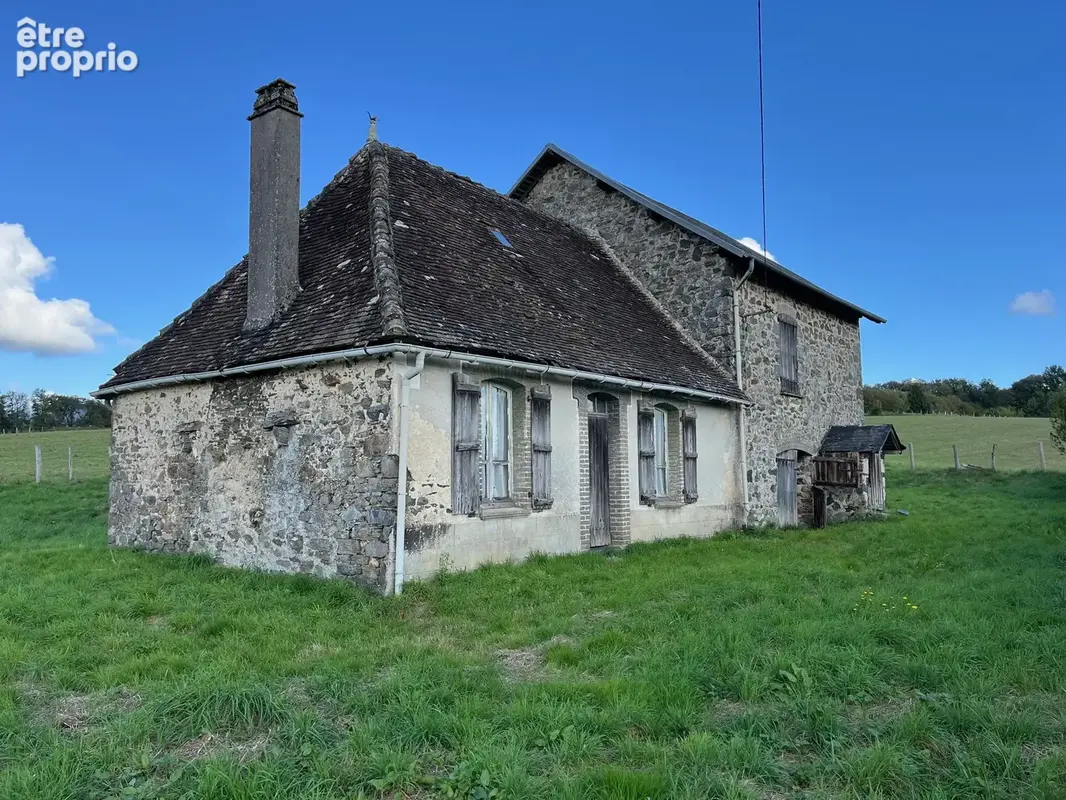 Mi-chemin Brive et Limoges - Belle fermette et dépendances a rénover - photo 8