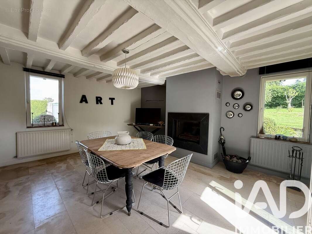 Maison 217 m² à Esquay-Sur-Seulles  - photo 2