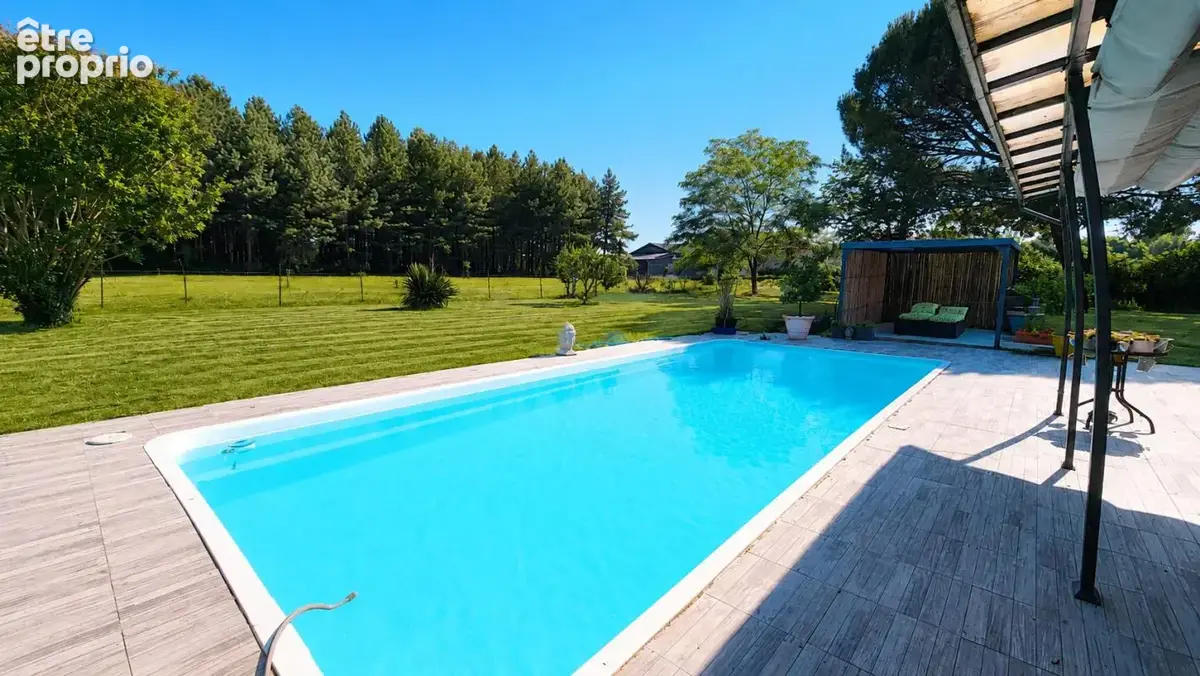 Maison 225 m2 - PISCINE - 26 915 m² de terrain - Dépendances - photo 4