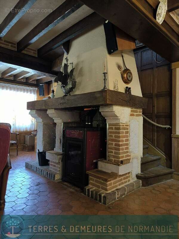A 5 minutes de beuzeville (27210), magnifique propriete normande avec dependances, piscine interieur et parc de 1.6 hectares. - photo 7