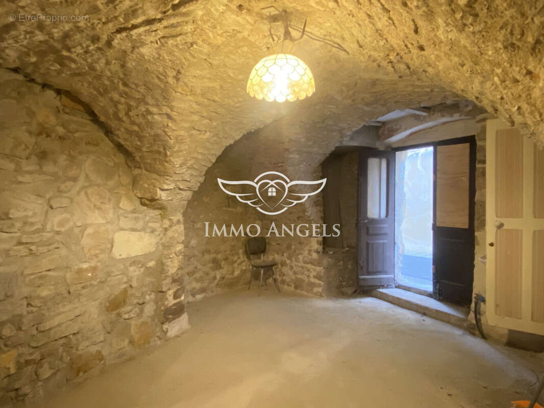 Maison à SAINT-JEAN-DE-FOS