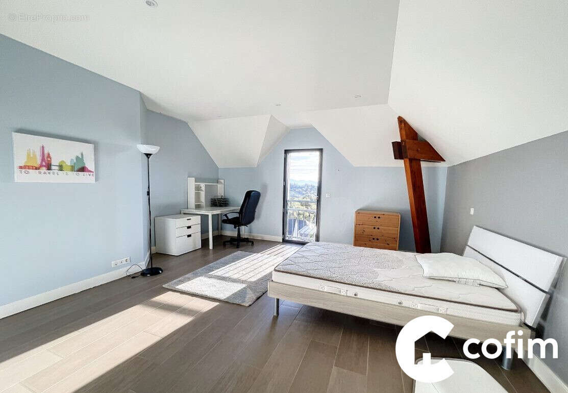 Maison à SERRES-CASTET