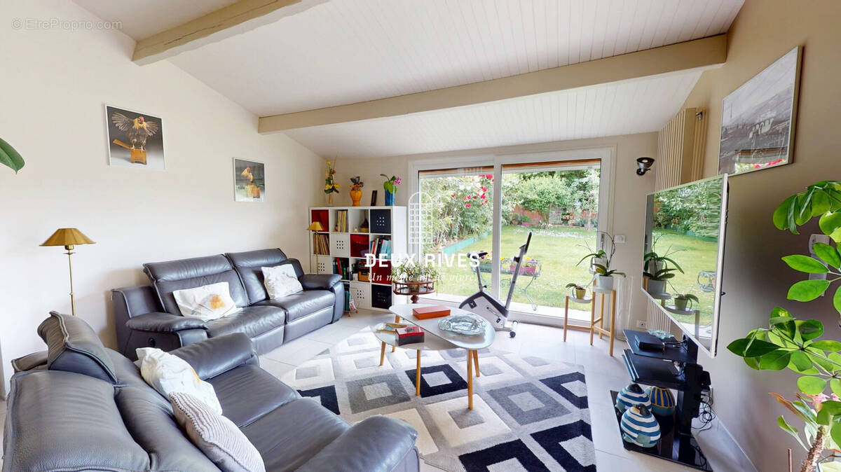 Maison à SAINT-SEBASTIEN-SUR-LOIRE